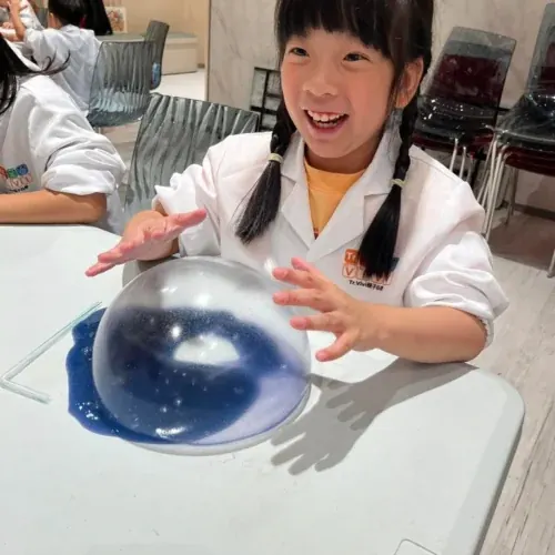 A4. 啵啵怪獸假水史萊姆初階實驗室 活動現場照片 5