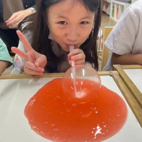 A4. 啵啵怪獸假水史萊姆初階實驗室 活動現場照片 6