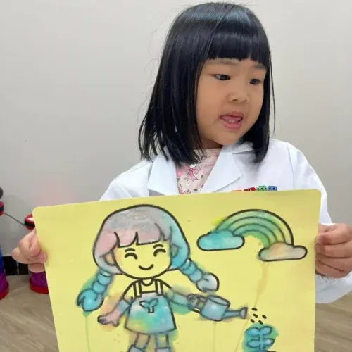 A6. 毛細現象實驗室－花朵擴香瓶 DIY、爬高高的水精靈 活動現場照片 6