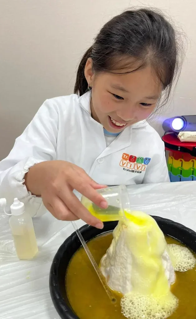 侏羅紀之火山爆發實驗室