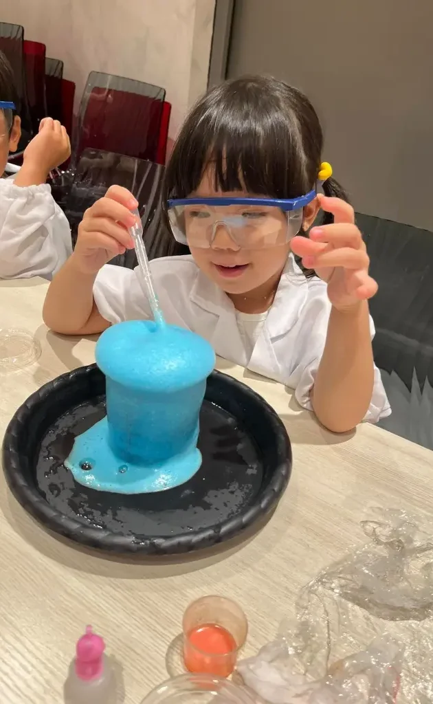 侏羅紀之火山爆發實驗室