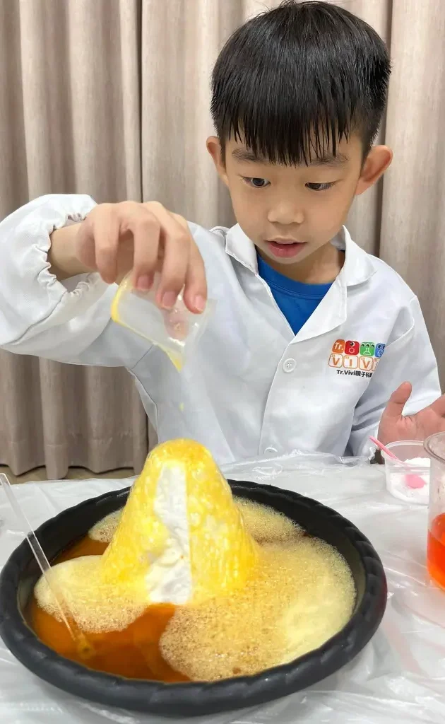 侏羅紀之火山爆發實驗室