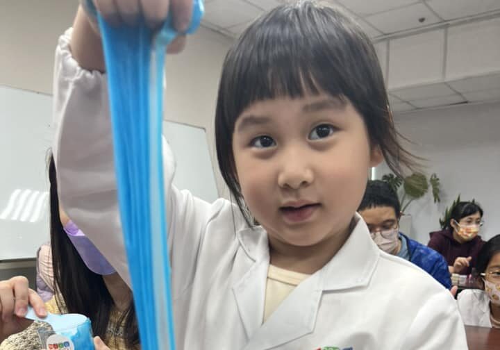 Tr.Vivi親子科學 x 中友百貨