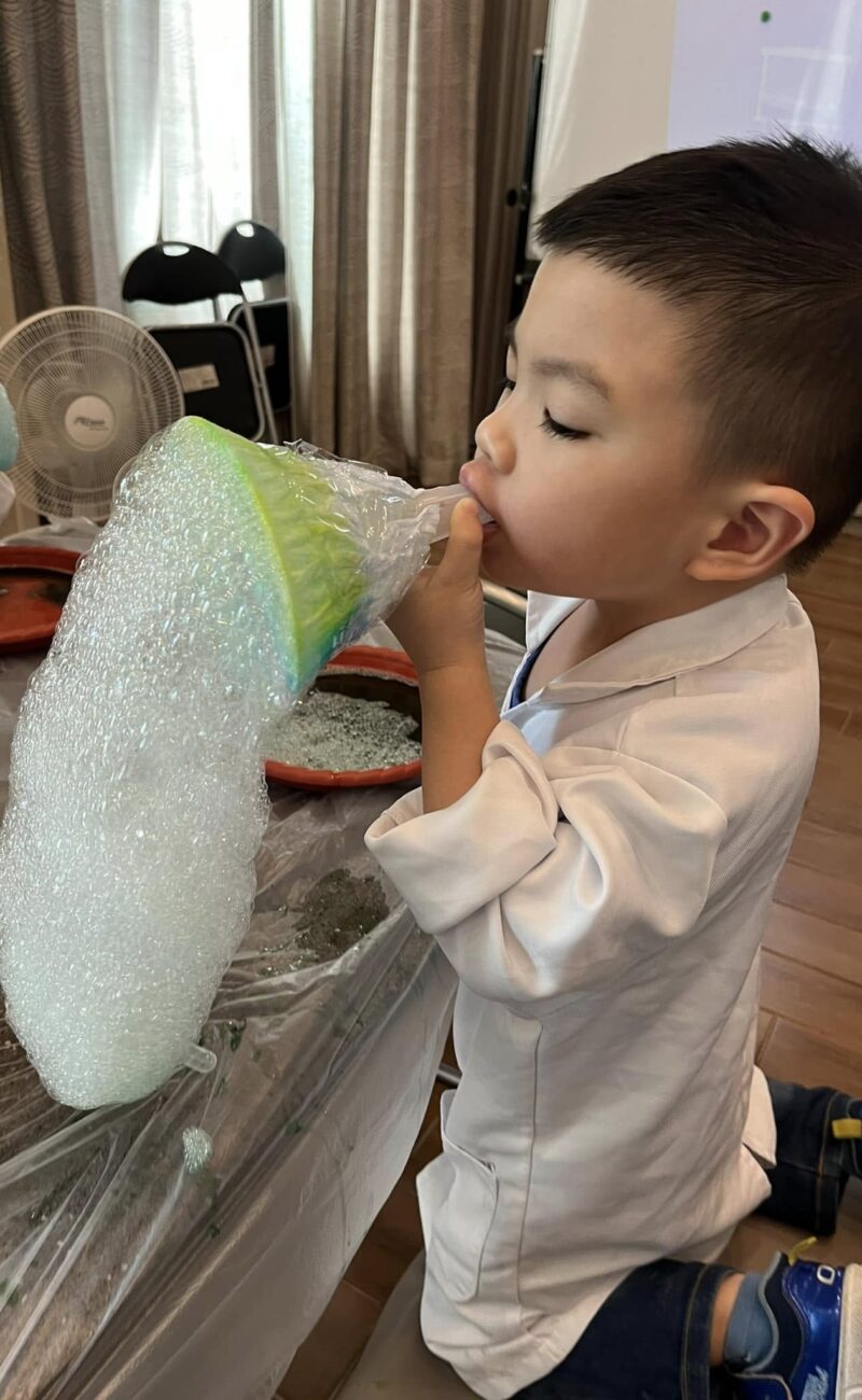 Tr.Vivi親子科學x Vivi老師到你家