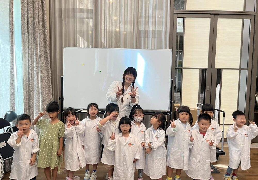 Tr.Vivi親子科學x Vivi老師到你家