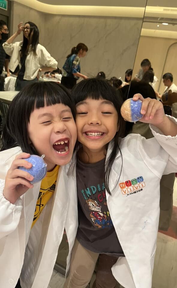 Tr.Vivi親子科學x 台中新光三越