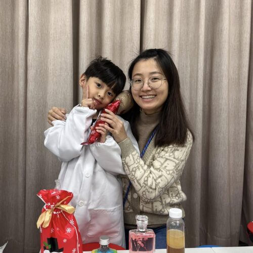 Tr.Vivi親子科學-聖誕雪花天氣瓶DIY