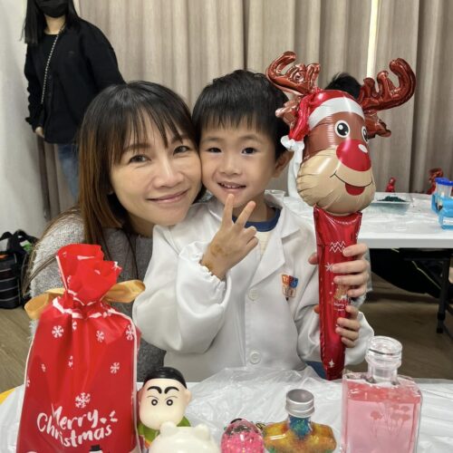 Tr.Vivi親子科學-聖誕雪花天氣瓶DIY