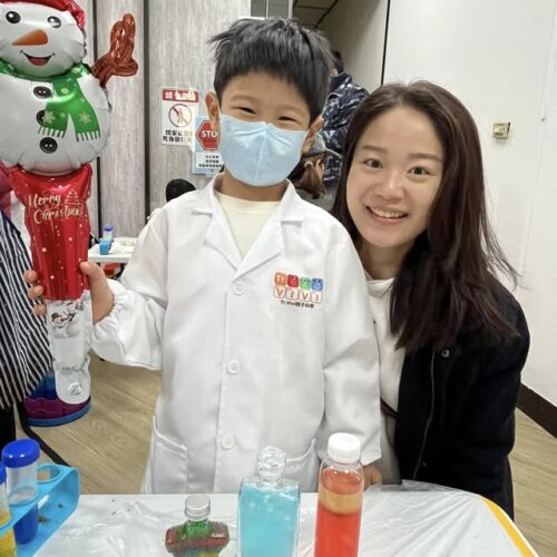 Tr.Vivi親子科學-聖誕雪花天氣瓶DIY