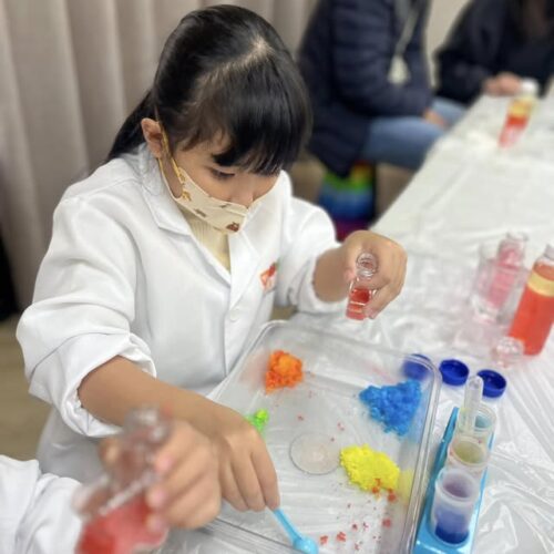 Tr.Vivi親子科學-聖誕雪花天氣瓶DIY