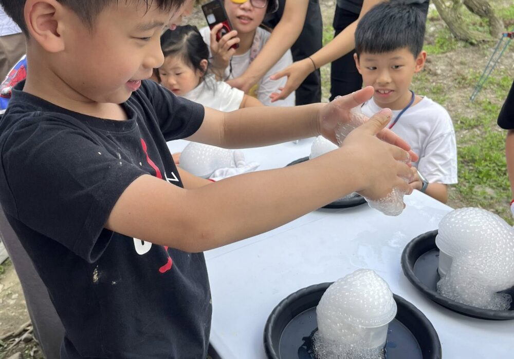 Tr.Vivi親子科學x 土雞老師控窯