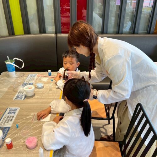 Tr.Vivi親子科學-果凍精靈沐浴劑 DIY