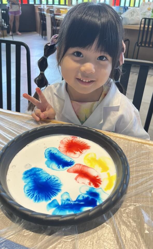 Tr.Vivi親子科學-彩虹泡泡龍