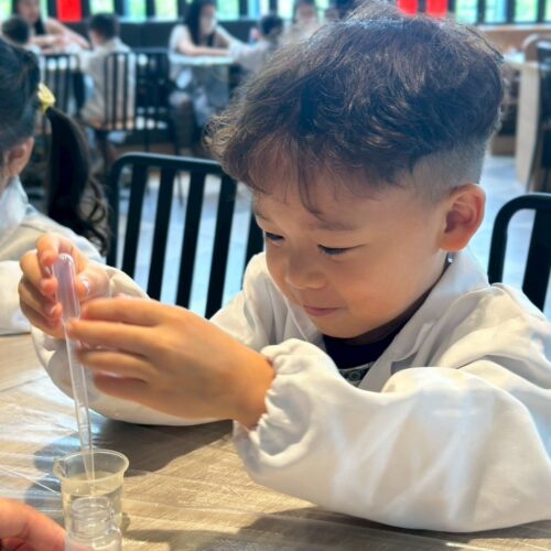 Tr.Vivi親子科學-果凍精靈沐浴劑 DIY